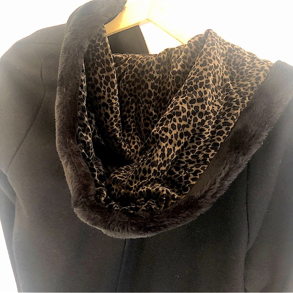 Black Wool Coat, Faux Fur & Leopard-Lined Hood, Size 12P - Picture 4 of 10